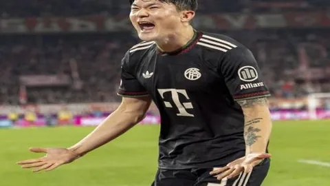 “[图]斯瓦泰克力克拉杜卡努，澳网女单16强席位再换新颜”