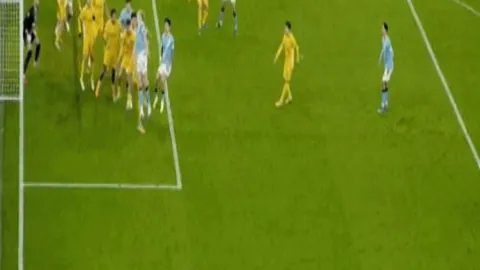 欧足联报告：切尔西亏损354亿镑，无新增处罚风险